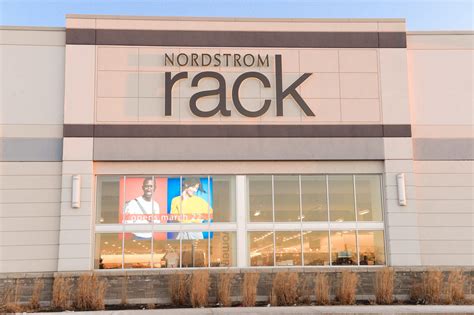 nordstrom outlet.